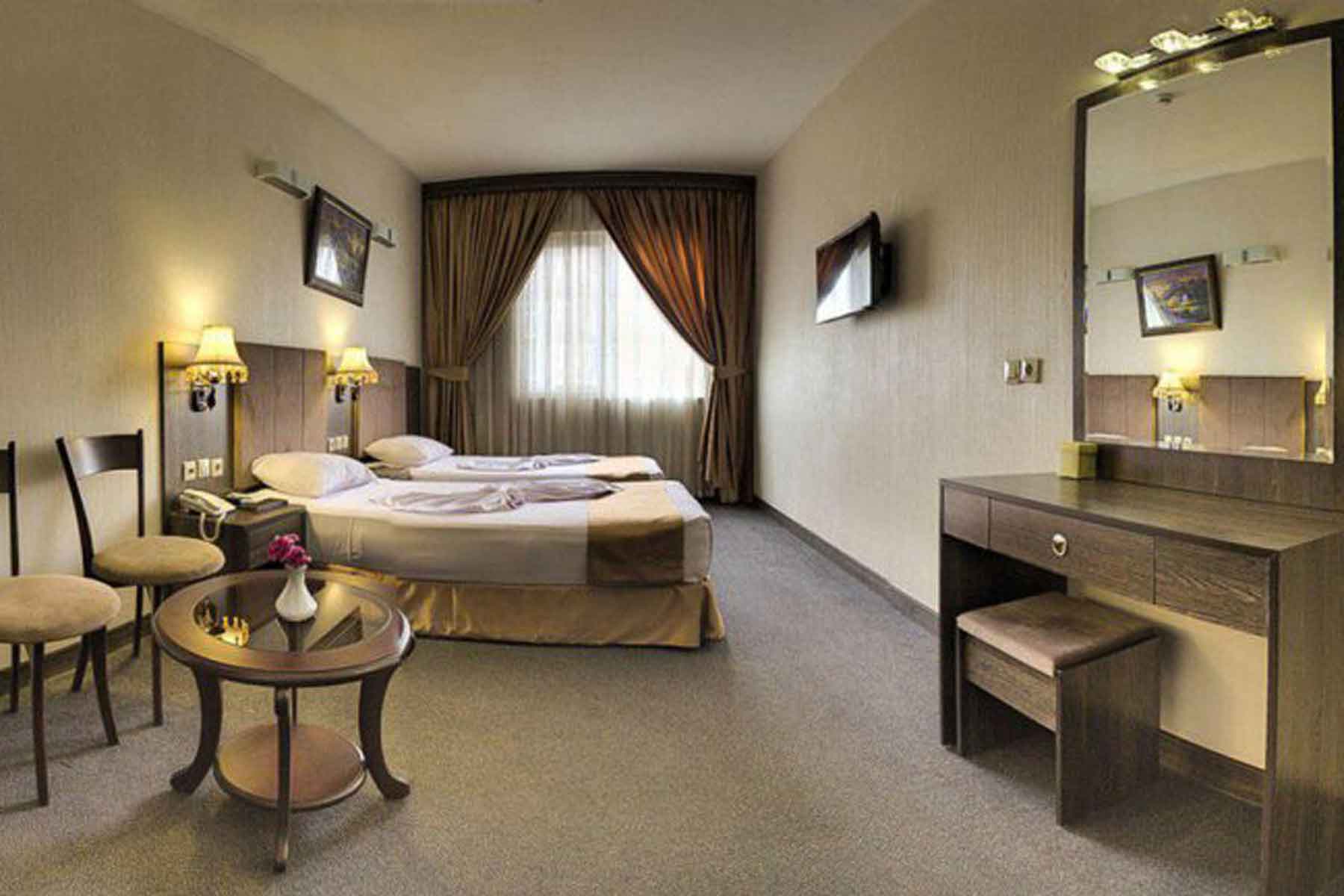 مجموعه استخر و سونای هتل سارینا مشهد