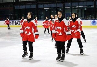 هاکی روی یخ آسیا؛ بانوان ایران نایب قهرمان شدند