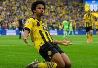 دورتموند با تحقیر گرگ‌ها به قهرمانی امیدوار ماند