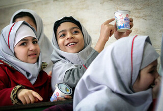 صحرایی: توزیع شیر در مدارس، سراسری می‌شود