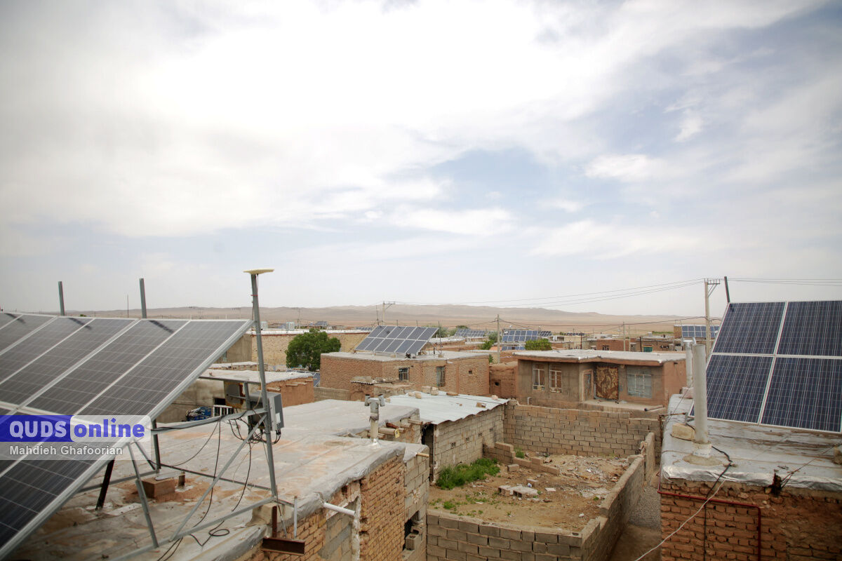 قرارداد احداث بزرگترین نیروگاه خورشیدی شرق کشور در کاشمر منعقد شد