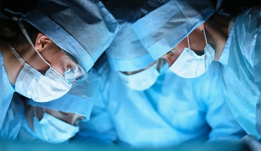 دبیر علمی جامعه جراحان ایران؛ حمایت از جامعه پزشکی منجر به ارتقای سلامت مردم می شود