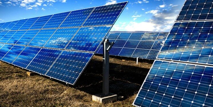 فعالیت ۸ نیروگاه‌ خورشیدی در همدان/ سهم ظرفیت نیروگاه‌ها ۱۱.۴ درصد است