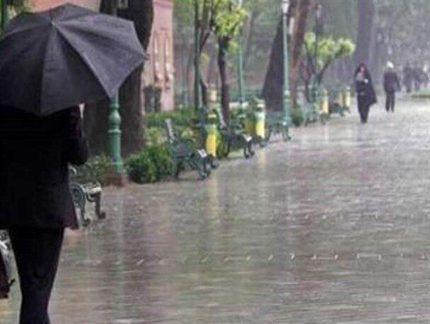 آبگرفتگی‌ معابر اردبیل در پی بارش‌های سیل‌آسا/ عشایر گرفتار سیلاب شده‌اند