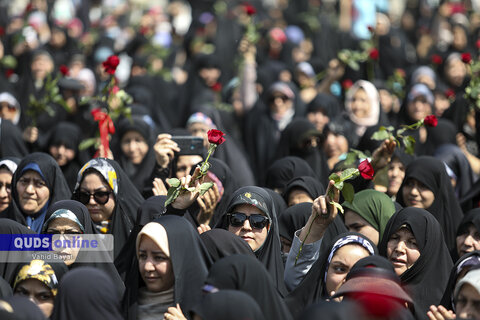 گزارش تصویری I گلباران حرم مطهر رضوی