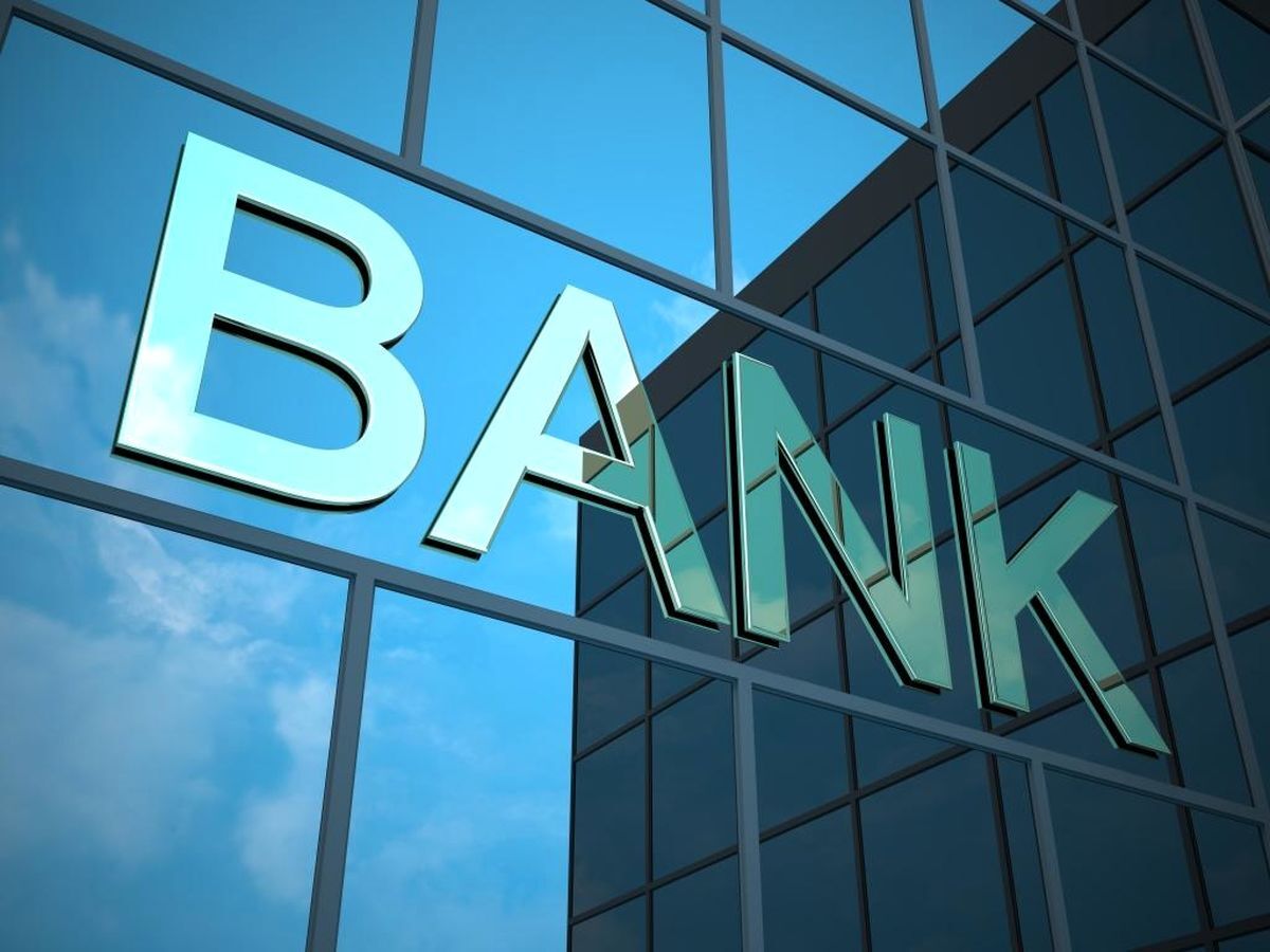 معاون بانک مرکزی: نقش دلار در اقتصاد با حضور بانک‌های خارجی در کشور کمرنگ می‌شود