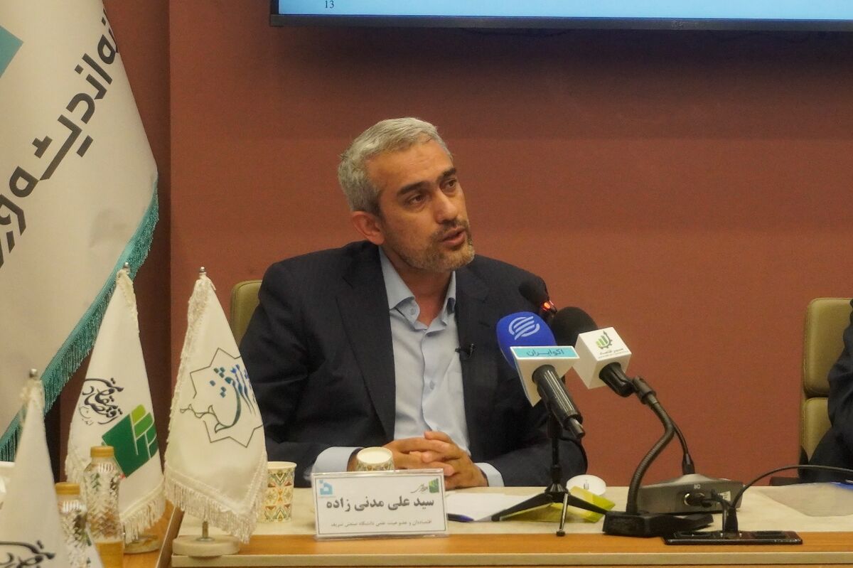 مدنی‌زاده به عنوان وزیر پیشنهادی اقتصاد به مجلس معرفی شد