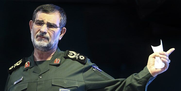 هشدار فرمانده نیروی دریایی سپاه نسبت به تخلیه نفت توقیف شده ایران