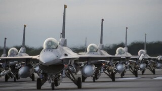پنهان کاری بایدن درمورد تحویل جنگنده های اف - ۱۶ به اوکراین