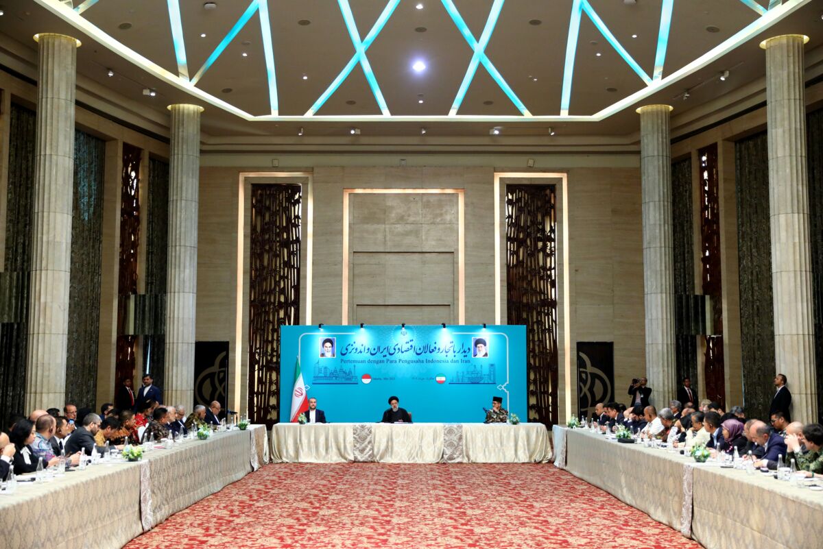 در سفر رئیسی به اندونزی چه گذشت؟/ از مهماننوازی گرم از رئیسی تا امضای ۱۱ توافقنامه