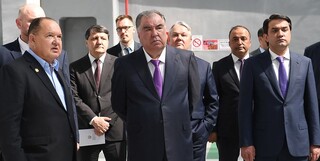 افتتاح کارخانه مونتاژ خودروهای نظامی در تاجیکستان