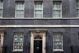 وقوع حادثه امنیتی نزدیک دفتر نخست‌وزیر انگلیس در لندن