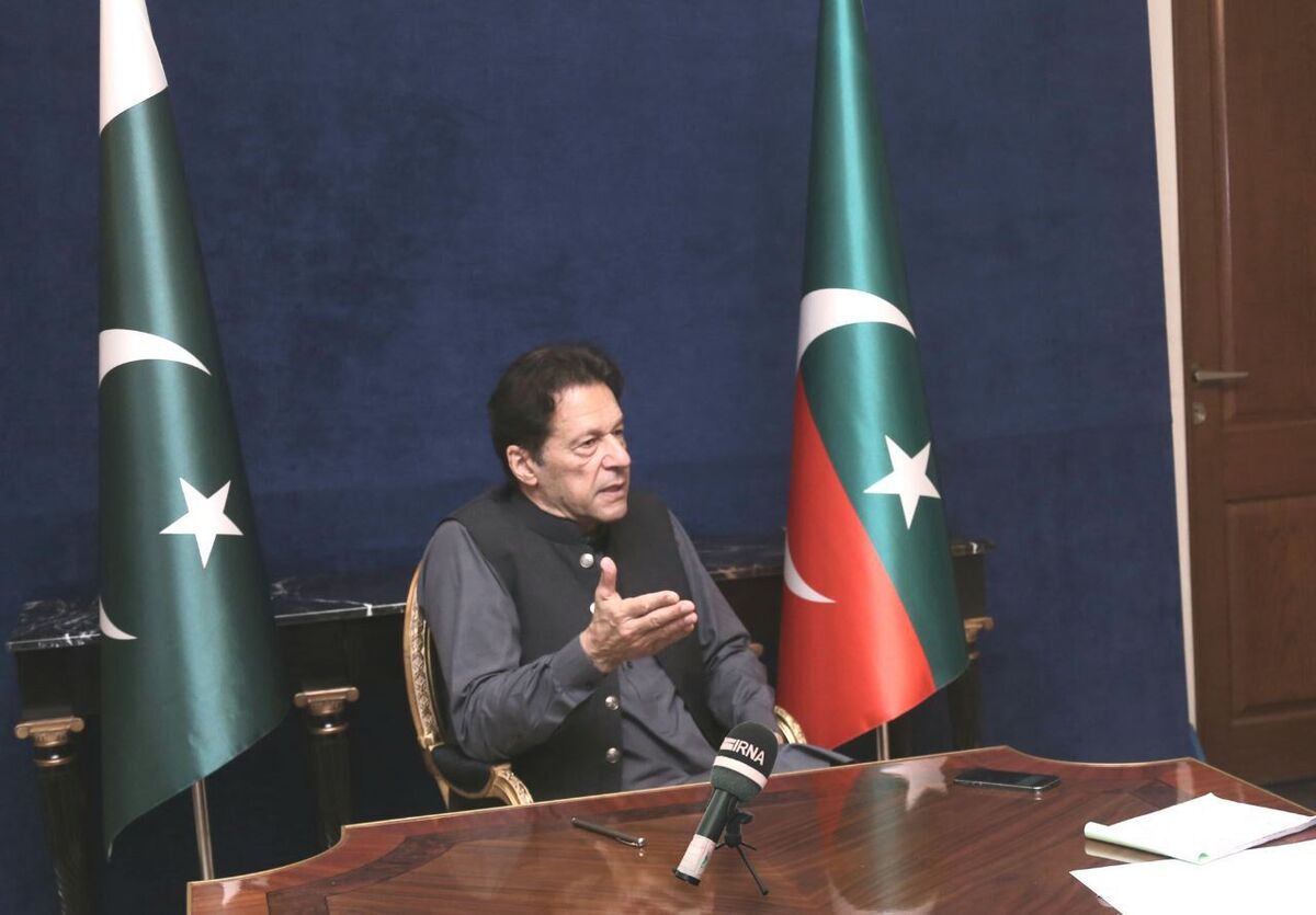 عمران خان: رهبران حزب تحریک انصاف پاکستان برای استعفا تحت فشار هستند