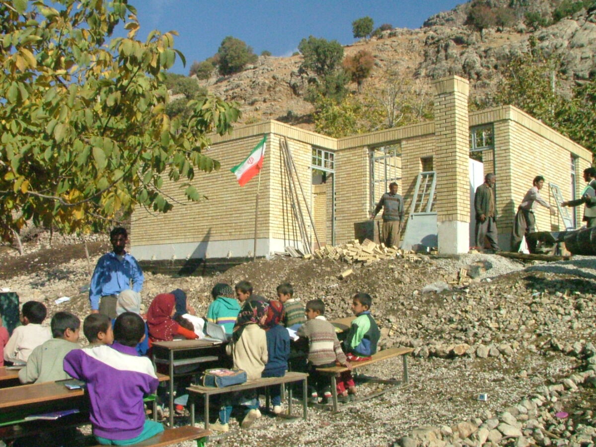 ۲۰۰۰ مدرسه جدید تا مهر امسال در کشور آماده می شود