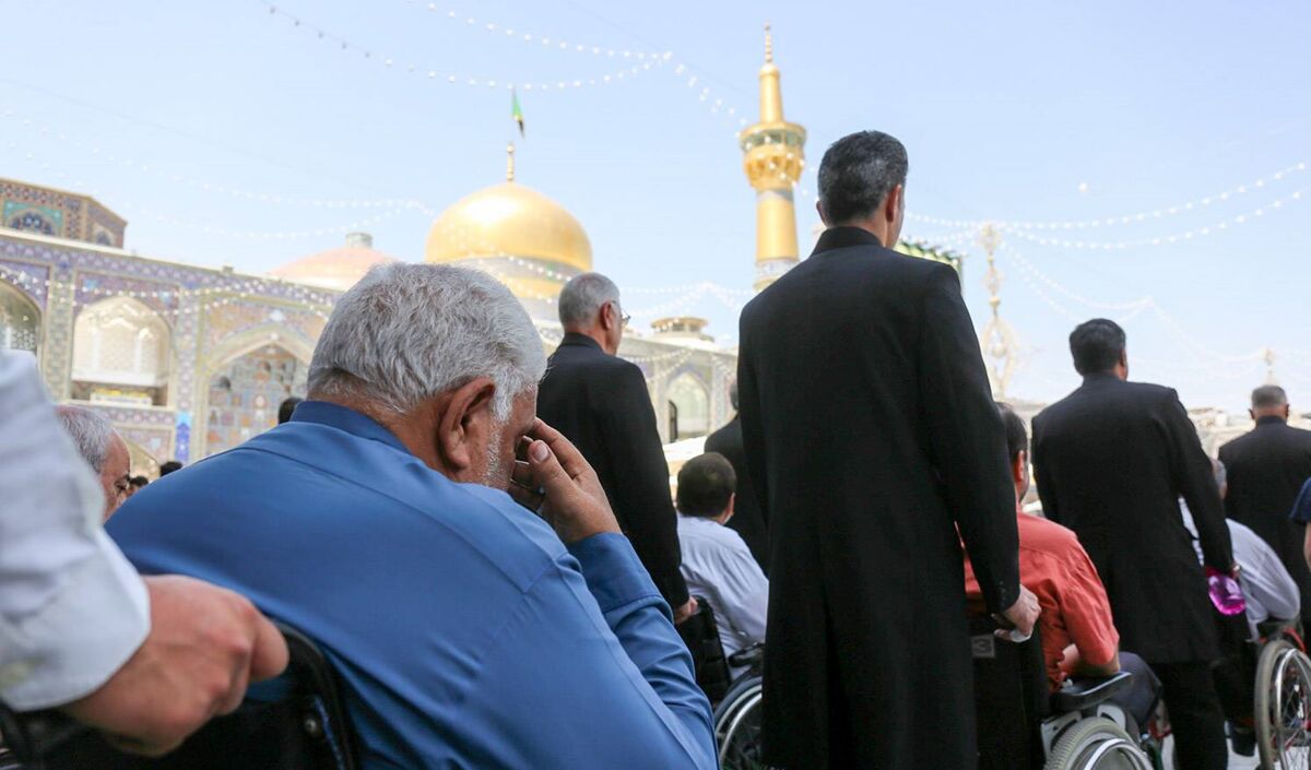 اینجا پناهگاه بیماران و درماندگان است/ روایتی از تشرف بیماران صعبالعلاج به حرم امام رضا (ع)