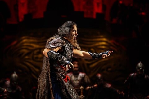 گذر از هفت خان پر خطر برای آزادی/ به «هفت خان اسفندیار» نگاه تجاری نداشتیم