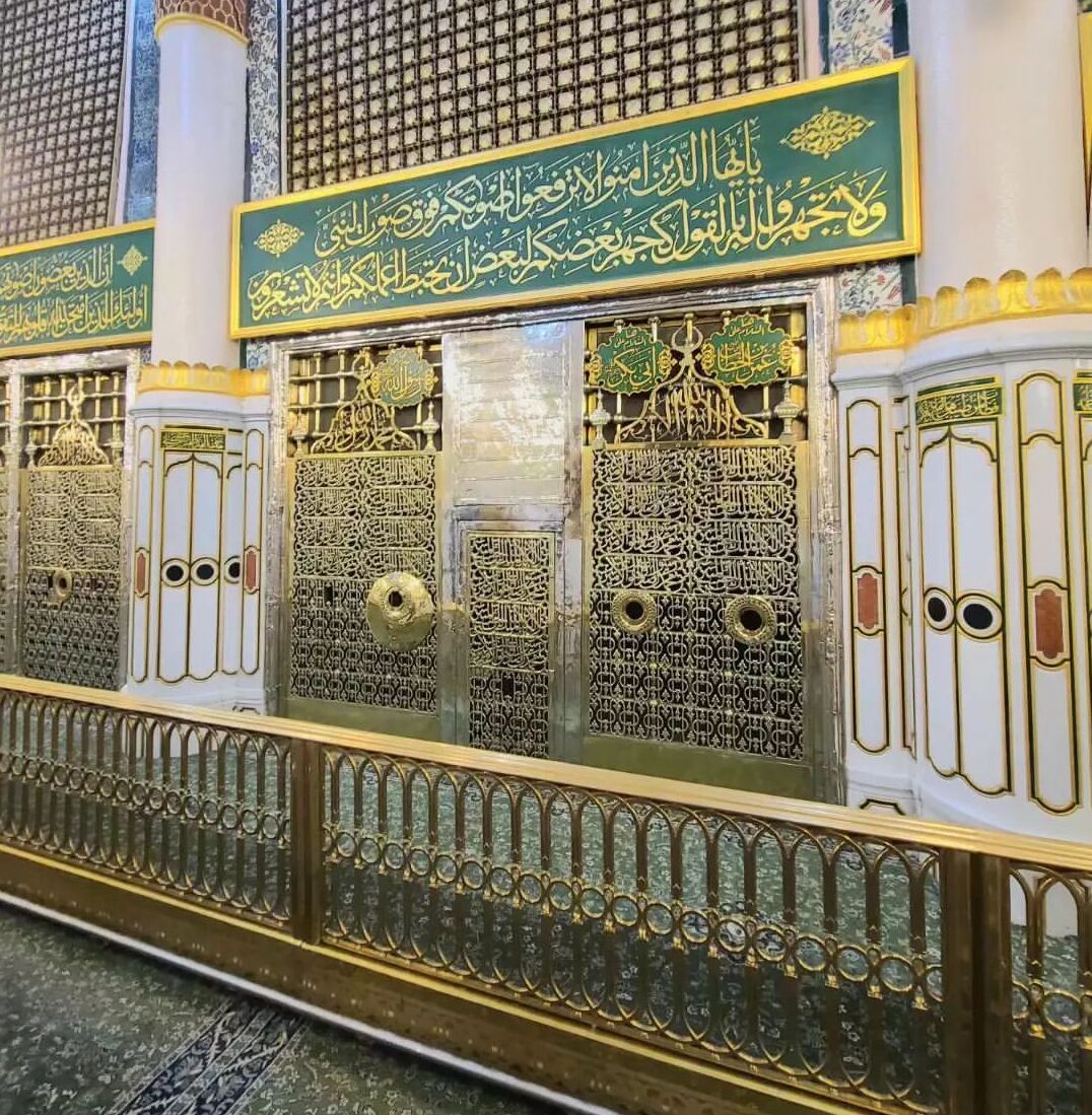 زائران حج تمتع، فقط یکبار روضه منوره حرم نبوی را زیارت میکنند