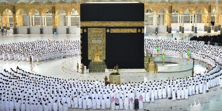فضیلت اقامه نماز در مسجدالحرام و مسجدالنبی
