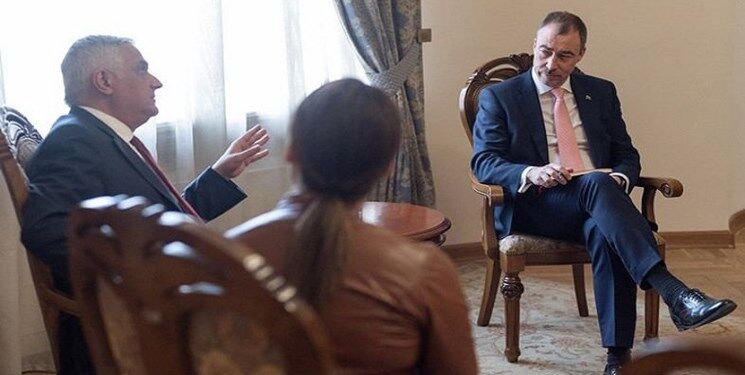 رایزنی اتحادیه اروپا درباره ارتباط ریلی باکو و ایروان