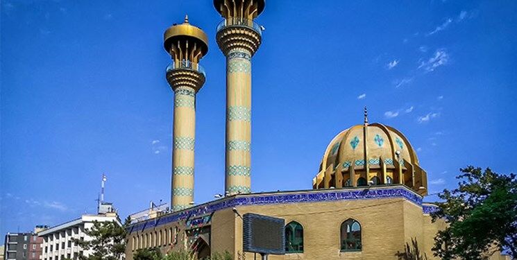 19 دستگاه کشور پاسخ دهند، چرا مسجد خلوت شد و جایگاه امام جماعت اینقدر افت کرد؟