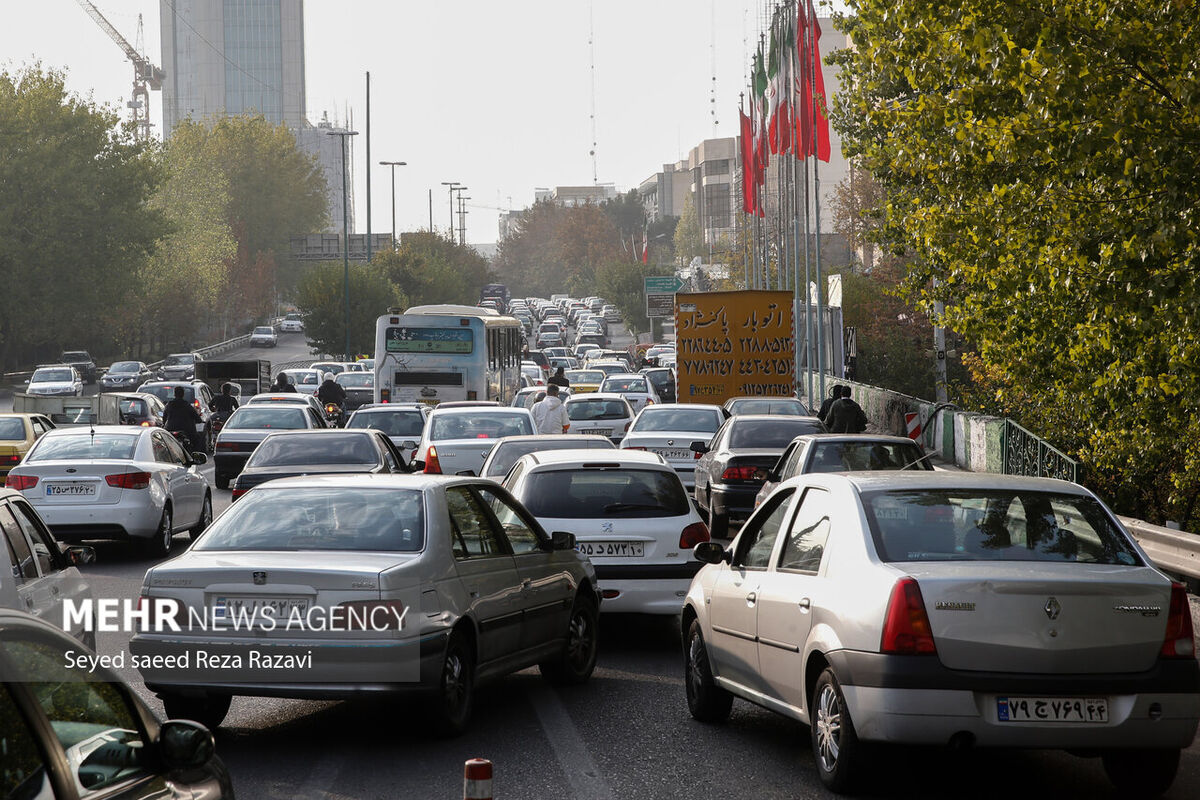 مدیرکل راهداری البرز: ترافیک در آزادراه کرج - قزوین سنگین است