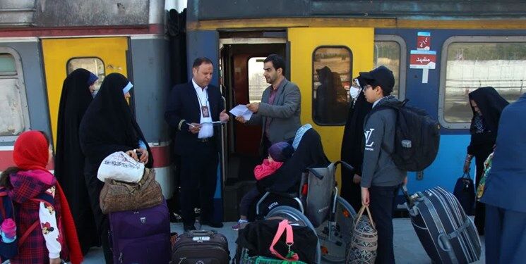 قطار میانه بعد از ۲۲ سال به تبریز رسید