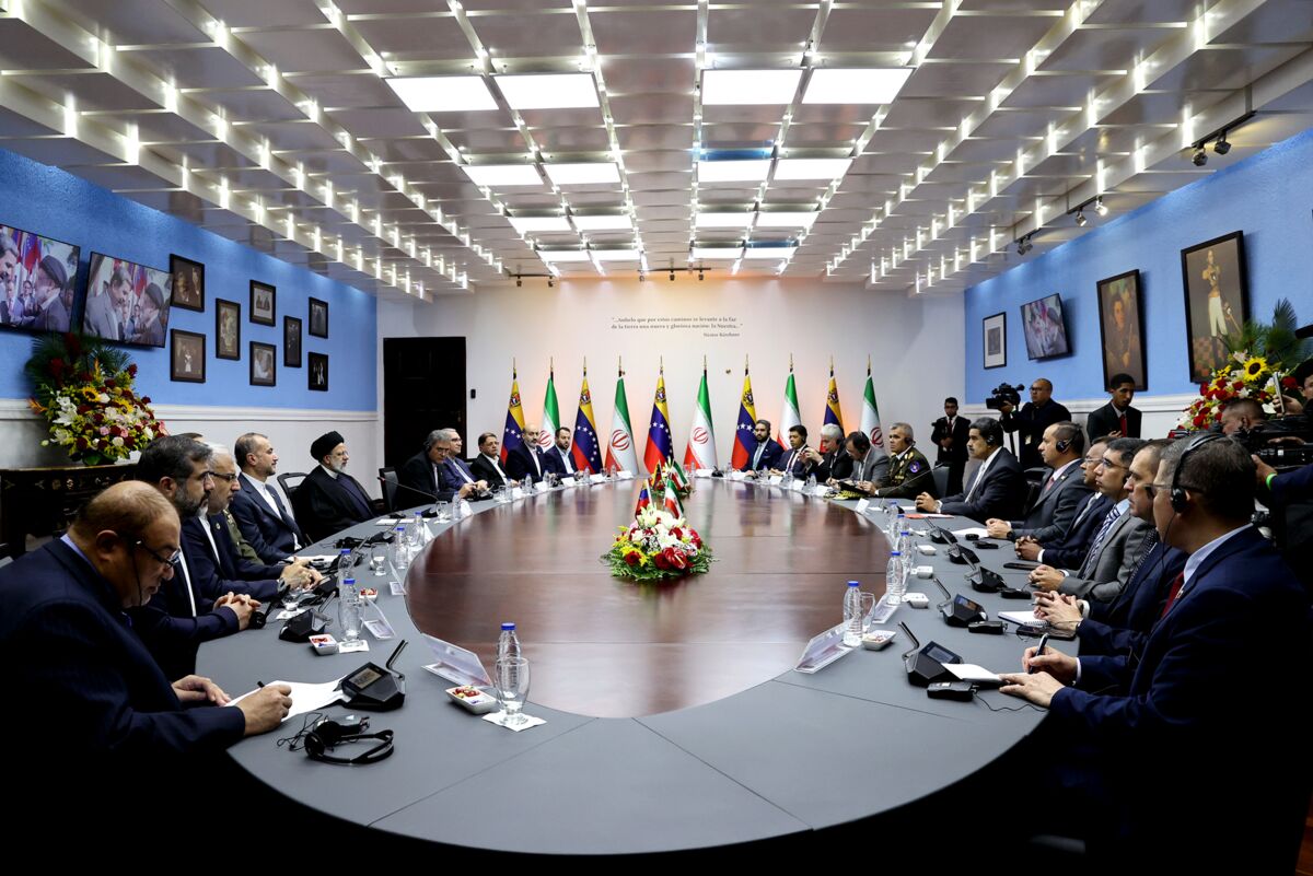 در سفر رئیس جمهور به ونزوئلا چه گذشت؟