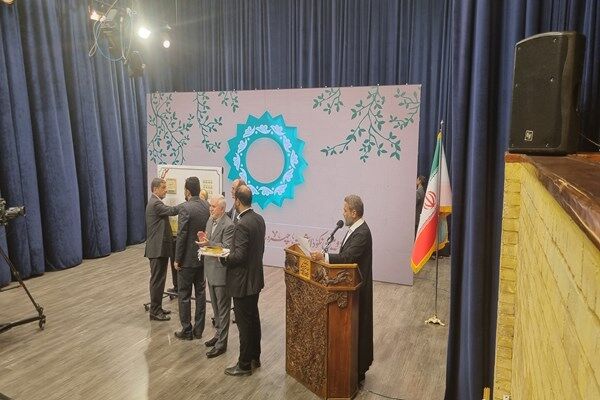 ضرغامی در مراسم تجلیل از چهرههای ماندگار میراث فرهنگی: مفاخر میراث فرهنگی، شناسنامه ما هستند