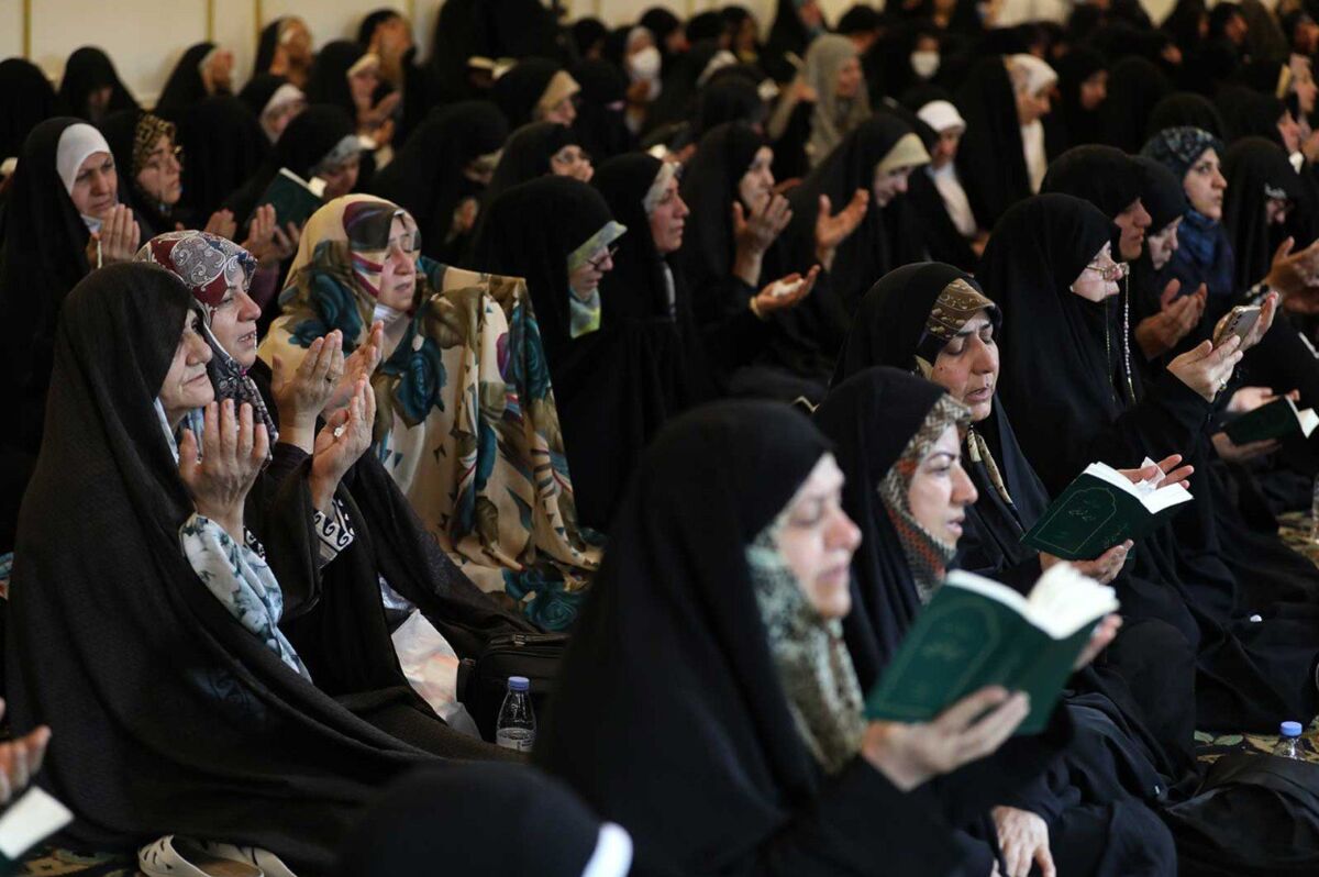 ایرانیان در مکه و مدینه دعای کمیل خواندند+عکس