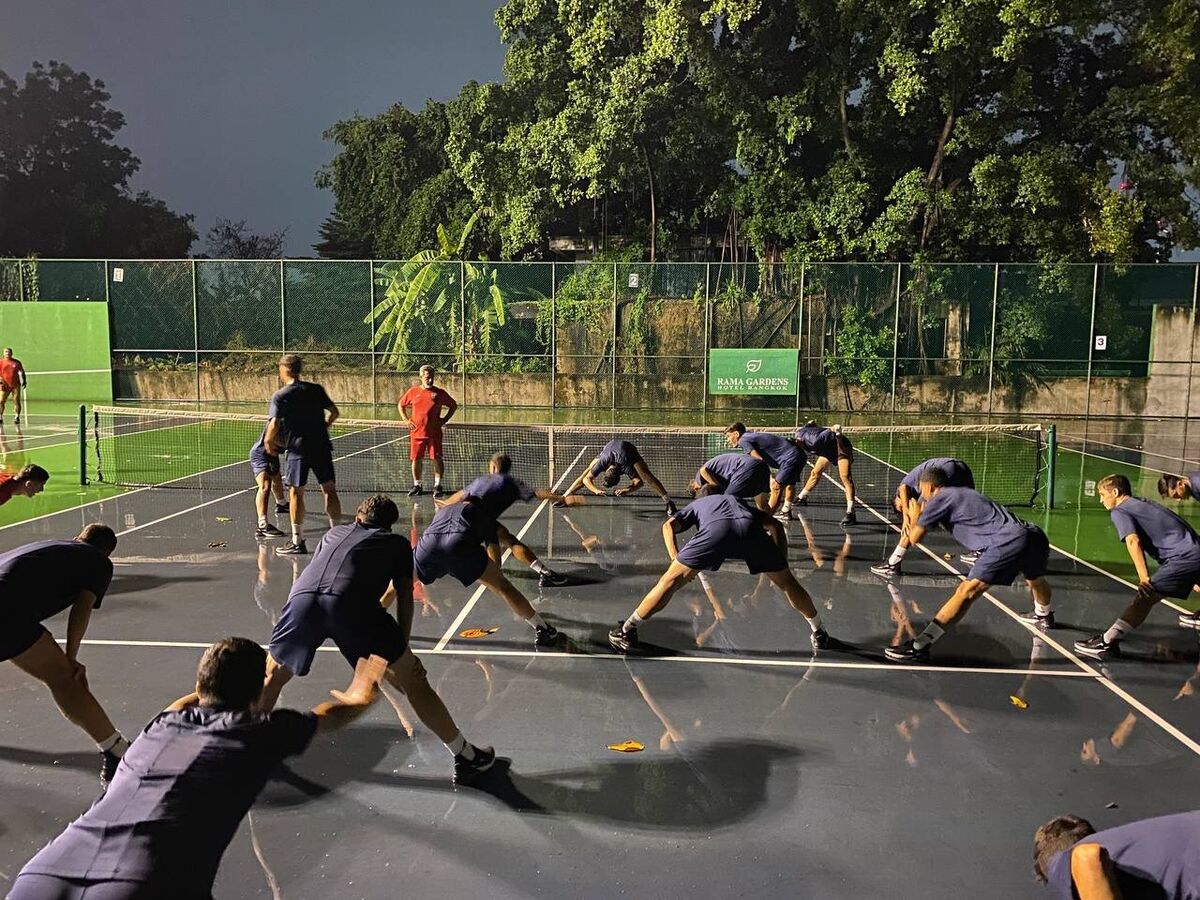 ریکاوری تیم فوتبال نوجوانان ایران زیر باران