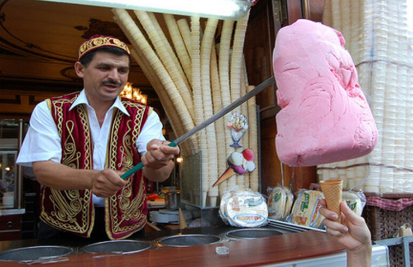 معروفترین بستنی‌فروشی‌های ترکیه