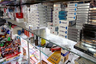 مصونیت صنایع دخانی از تحریم‌/ ۶۱ درصد سوپرمارکت‌ها، استند تبلیغ فروش سیگار را نصب کرده‌اند