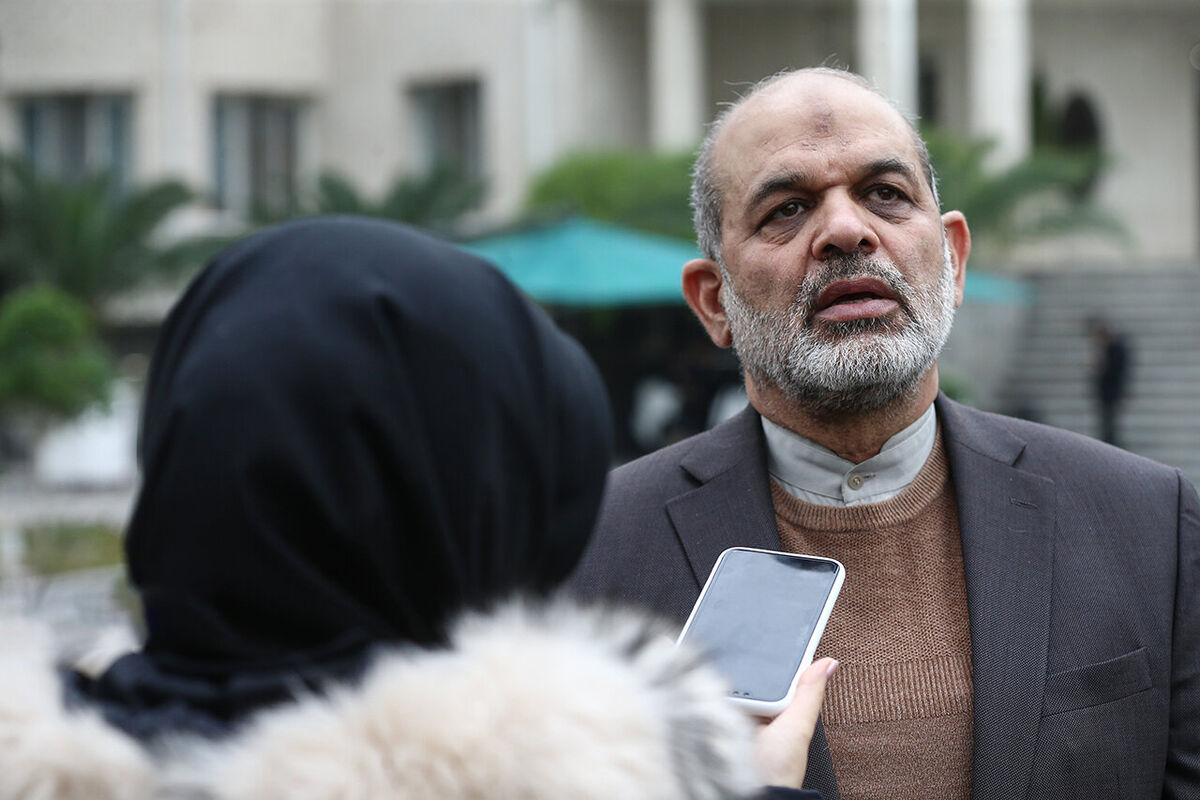 احمد وحیدی، وزیر کشور در گفت‌وگو با قدس: همه گرایش‌ها در انتخابات نامزد دارند