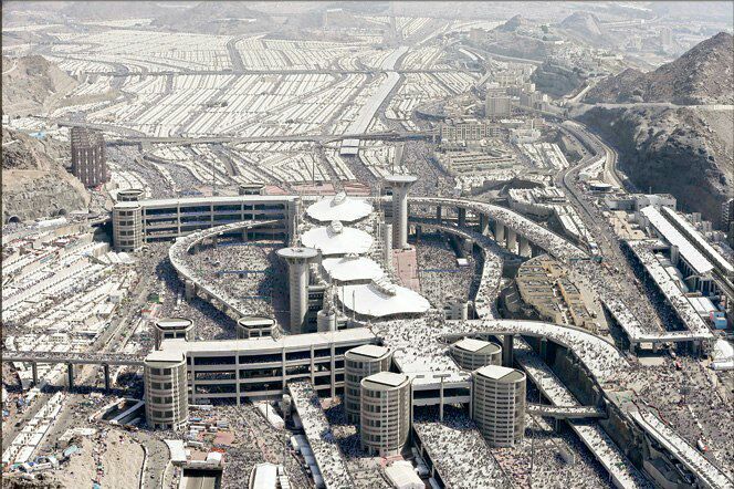 چادرهای زائران ایرانی در عرفات و سرزمین منا آماده شد