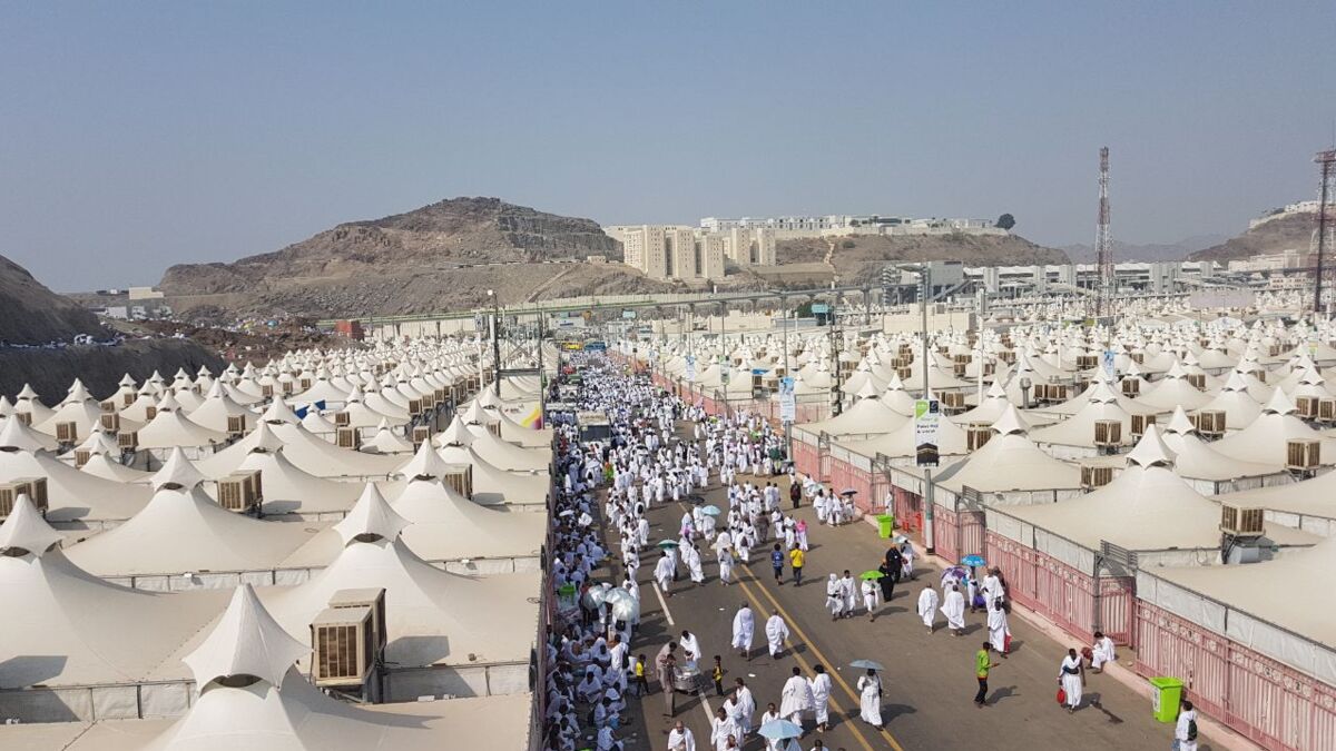چادرهای زائران ایرانی در عرفات و سرزمین منا آماده شد