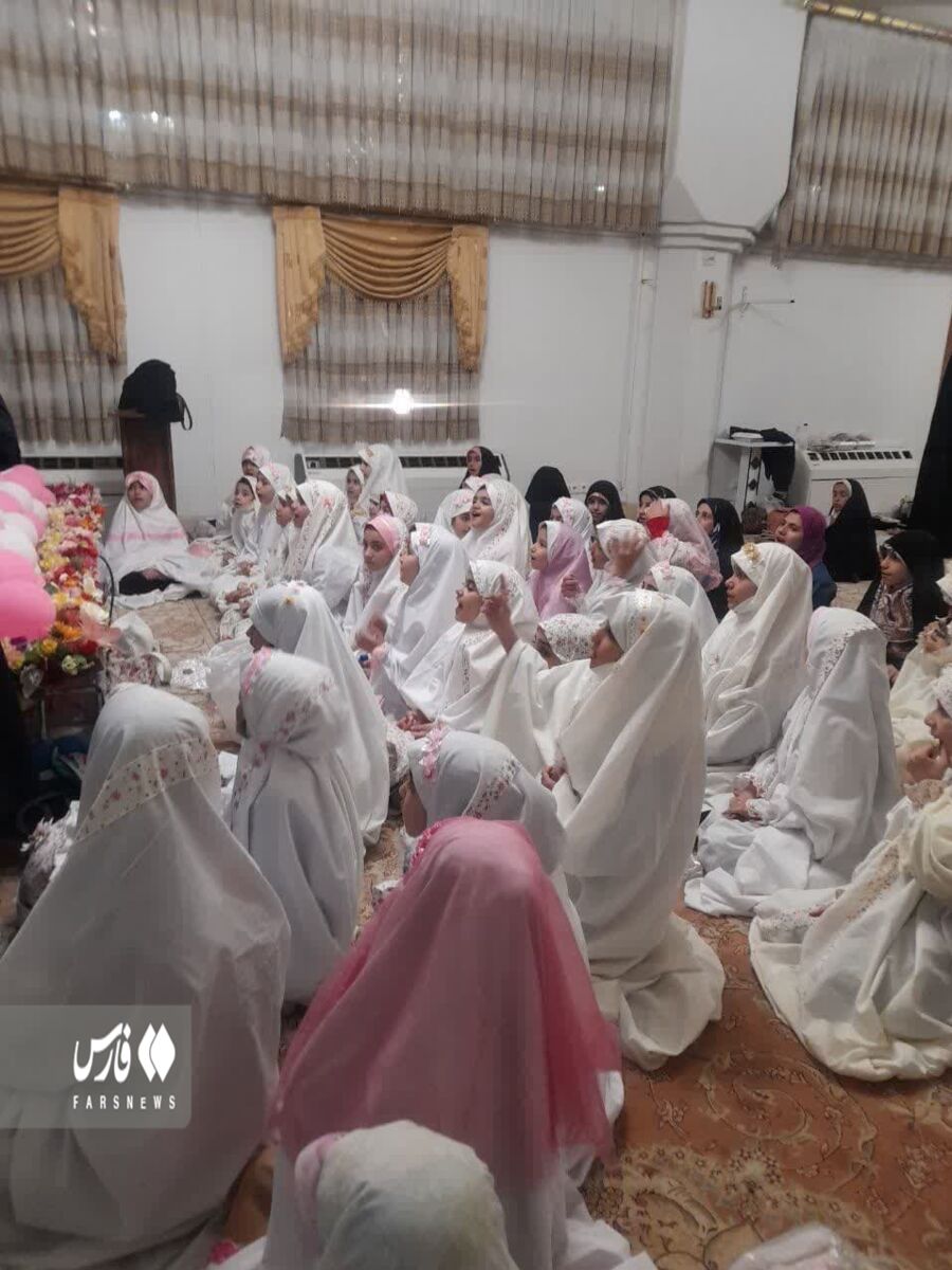 بانویی که فرزندآوری را در روضههای خانگی تبلیغ میکند