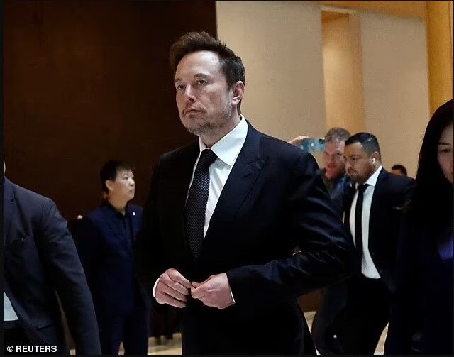 پیروز مبارزه در قفس «ایلان ماسک» و «مارک زاکربرگ» چه کسی خواهد بود؟