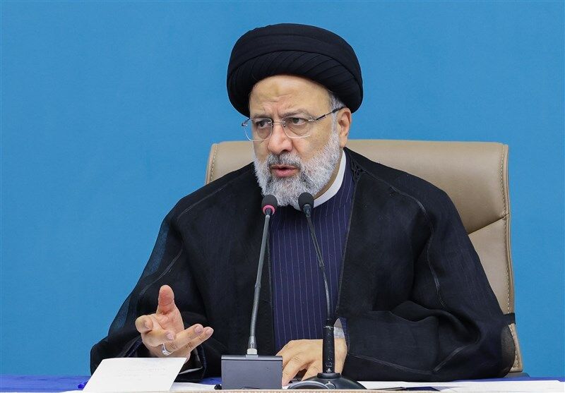 رئیسی: اهتمام قوا برای حل مشکلات مردم است/ شهید بهشتی تحت تأثیر جوسازی‌ها قرار نمی‌گرفت