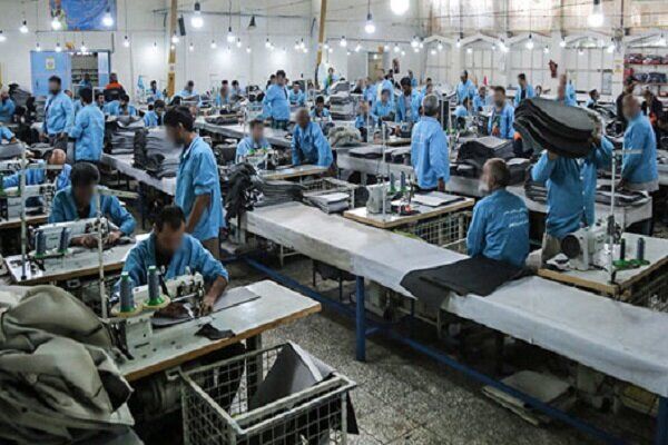 اشتغال به کار ۲ هزار زندانی در کارگاه‌های حرفه‌آموزی گیلان