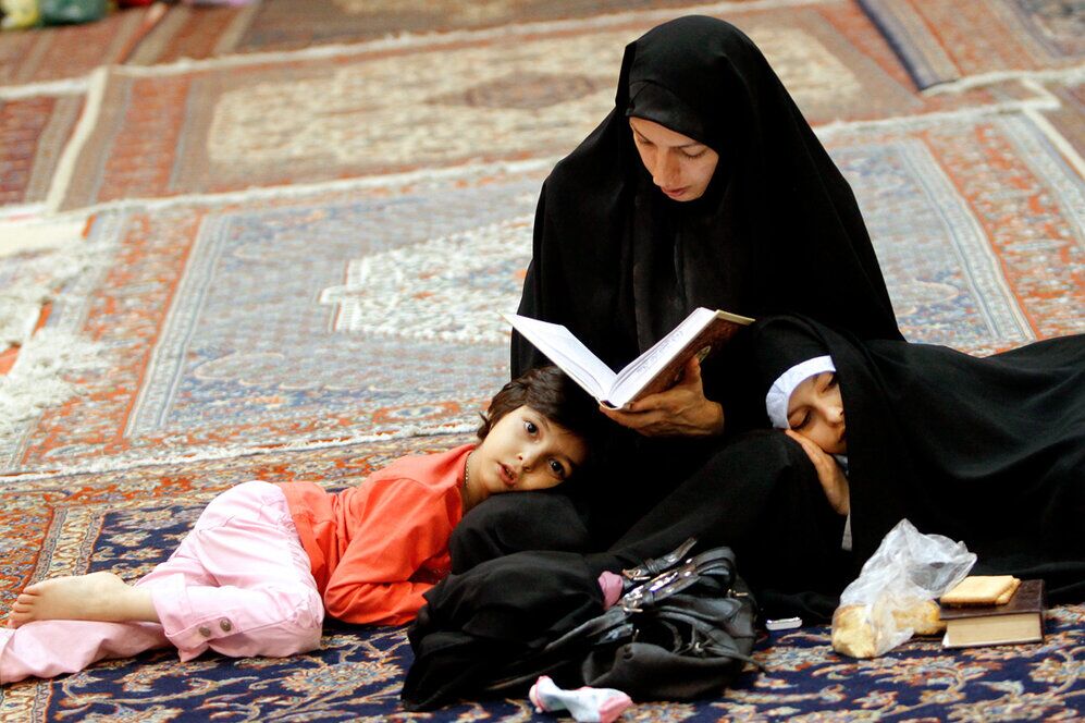 توصیه‌های امام باقر (ع) برای پدر و مادرهای آینده