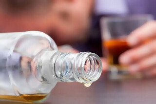 دادستان: هزار و ۲۰۰ لیتر مشروبات الکلی در مشگین شهر کشف شد