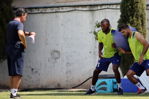 بحران اسکناس؛ بمبی که به زودی استقلال را متلاشی خواهد کرد/ آغاز شمارس معکوس در سکوت مدیران