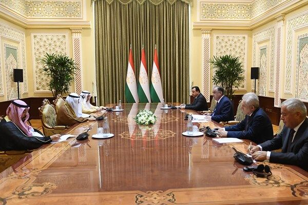 تاکید «رحمان» بر گسترش همکاریها با کویت