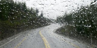 جاده‌های غربی مازندران لغزنده و بارانی است