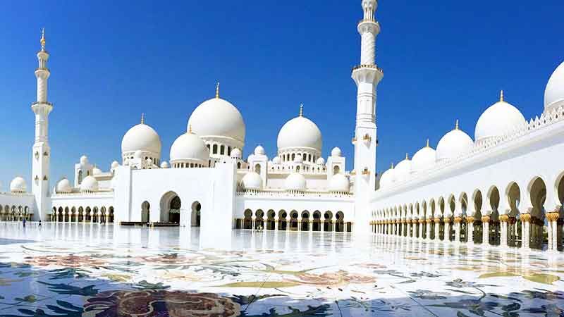 مسجد شیخ زاید در ابوظبی؛ سکوی تبادلات فرهنگی