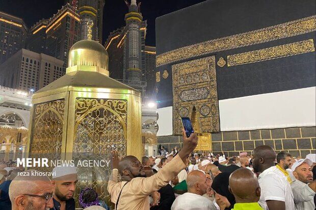 تصاویری اختصاصی مهر از طواف زائران برای پایان اعمال حج تمتع