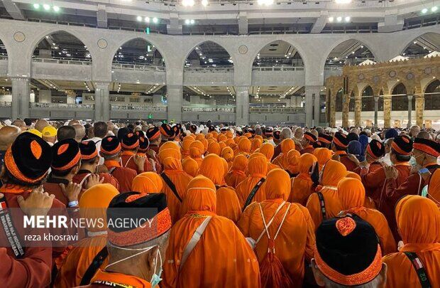 تصاویری اختصاصی مهر از طواف زائران برای پایان اعمال حج تمتع
