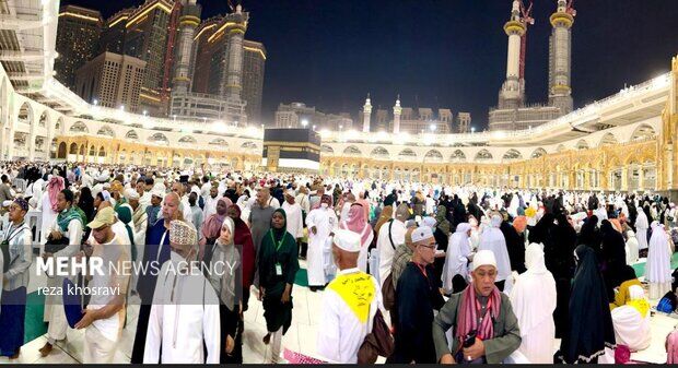 تصاویری اختصاصی مهر از طواف زائران برای پایان اعمال حج تمتع