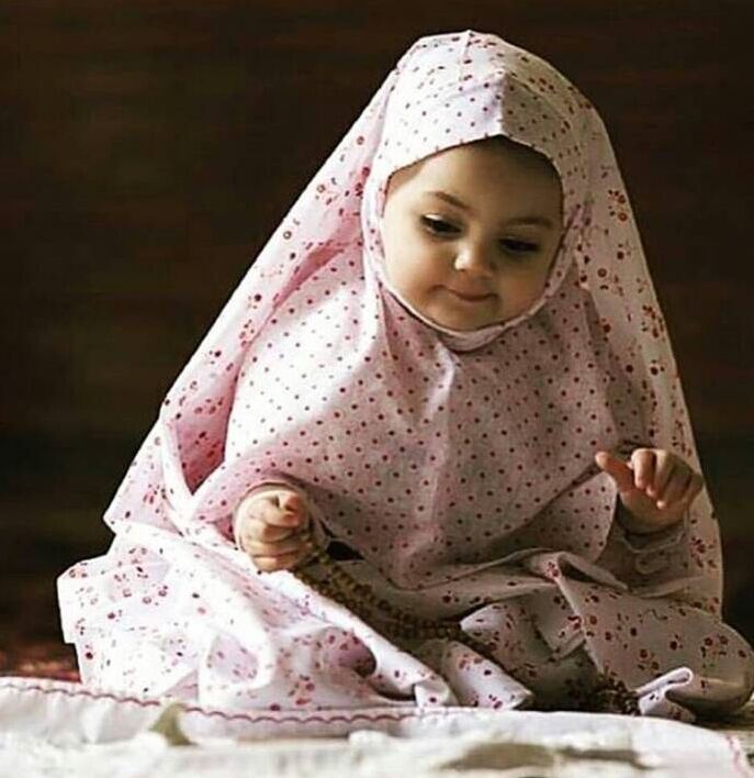 چگونه به کودکم بگویم مادرها هر روز نماز نمیخوانند؟