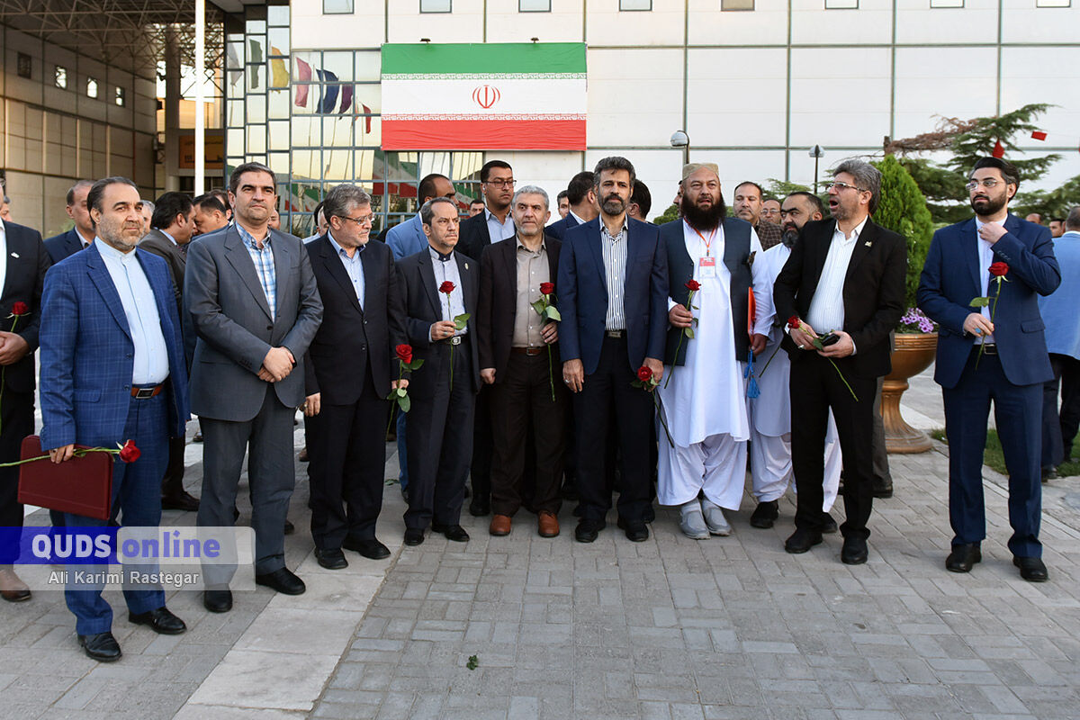 در حاشیه افتتاح دومین نمایشگاه بین‌المللی سنگ مشهد بیان شد: نمایشگاه بین‌المللی سنگ؛ فرصتی برای جذب تجار لبنانی